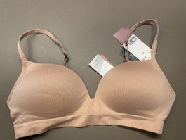 New H\&M Comfort Seamless Wireless Bra, Size M